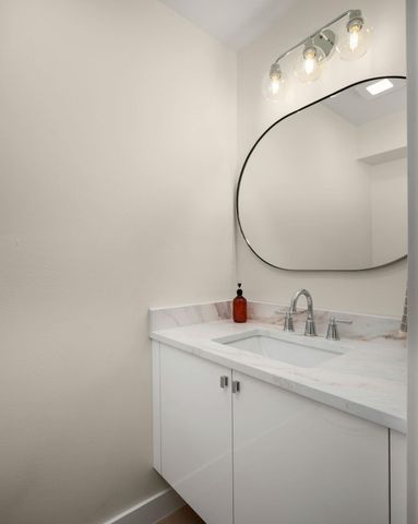 9305 Springwood DR, Austin, TX 78750