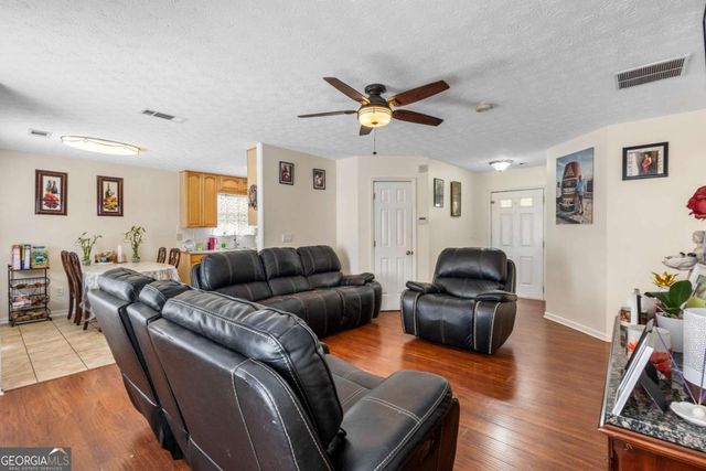 1729 Brandi Lane, Loganville, GA 30052