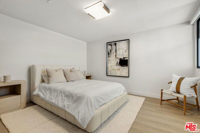 153 San Vicente Boulevard 4H, Santa Monica, CA 90402