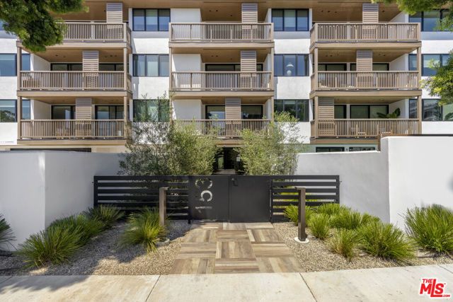 153 San Vicente Boulevard 4H, Santa Monica, CA 90402