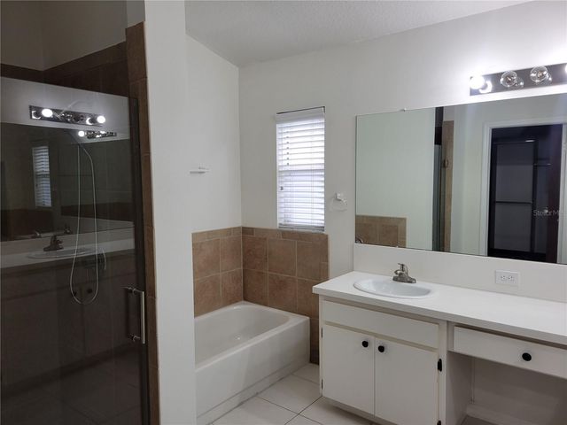 2011 CATTLEMAN DRIVE, Brandon, FL 33511