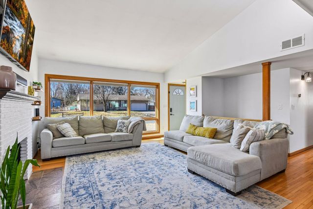 2712 Ohenry Road, Brooklyn Center, MN 55430