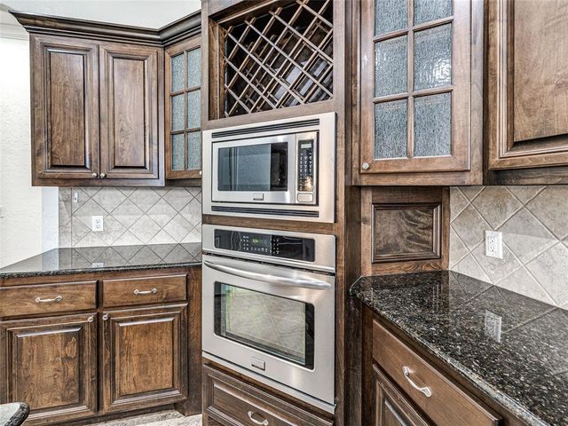9701 Lakecrest Drive, Oklahoma City, OK 73159