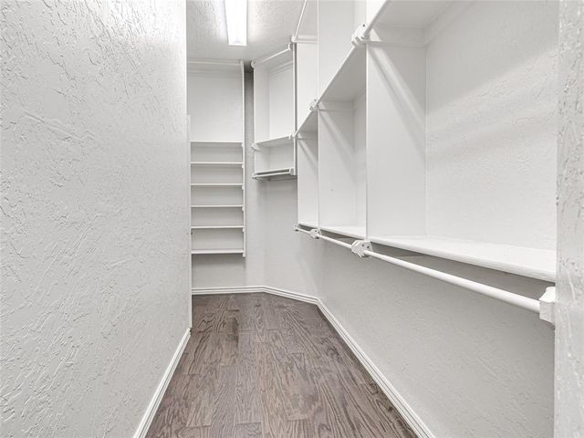 9701 Lakecrest Drive, Oklahoma City, OK 73159