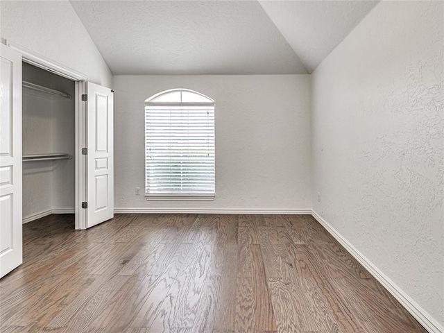 9701 Lakecrest Drive, Oklahoma City, OK 73159