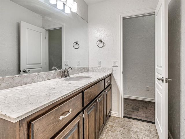 9701 Lakecrest Drive, Oklahoma City, OK 73159