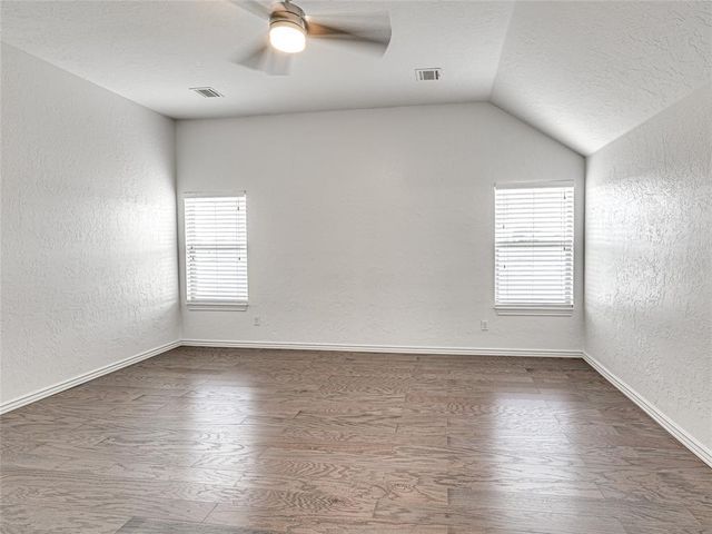 9701 Lakecrest Drive, Oklahoma City, OK 73159