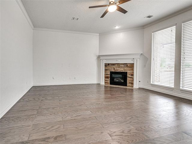 9701 Lakecrest Drive, Oklahoma City, OK 73159