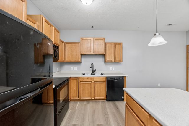 8601 Westown Parkway 5211, West Des Moines, IA 50266