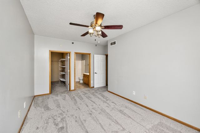 8601 Westown Parkway 5211, West Des Moines, IA 50266