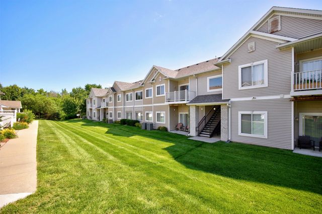 8601 Westown Parkway 5211, West Des Moines, IA 50266