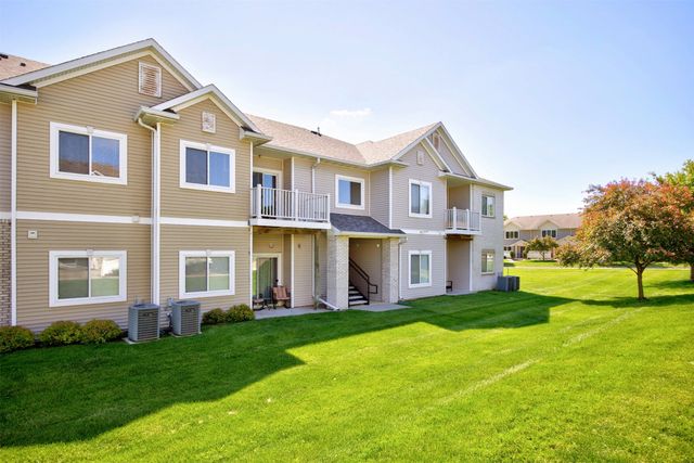 8601 Westown Parkway 5211, West Des Moines, IA 50266