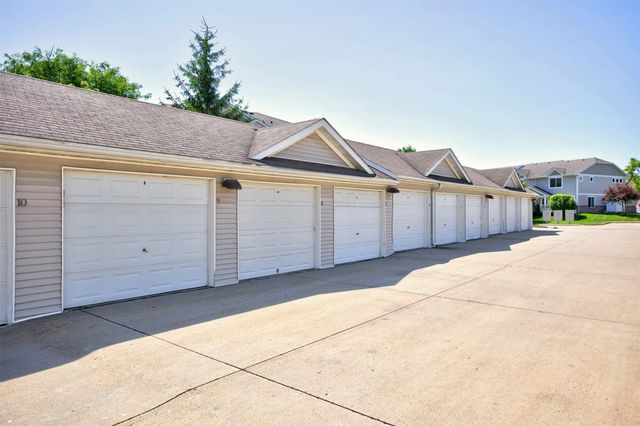 8601 Westown Parkway 5211, West Des Moines, IA 50266