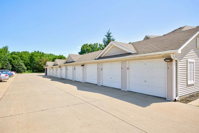 8601 Westown Parkway 5211, West Des Moines, IA 50266