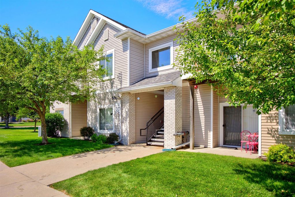 8601 Westown Parkway 5211, West Des Moines, IA 50266