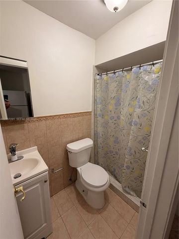505 E 18th St, Hialeah, FL 33013