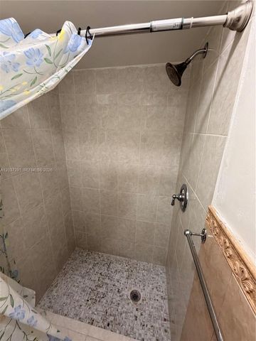 505 E 18th St, Hialeah, FL 33013