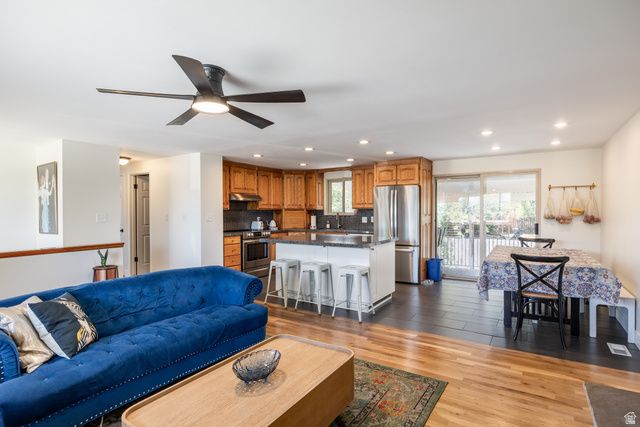 7331 S 1420 E, Cottonwood Heights, UT 84121