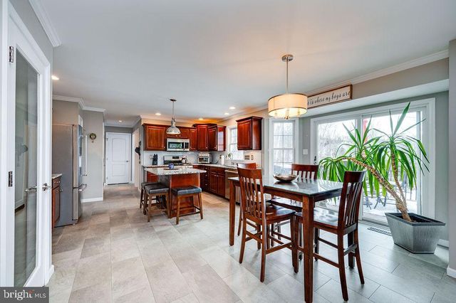 36 PICKWICK PL, Reading, PA 19606