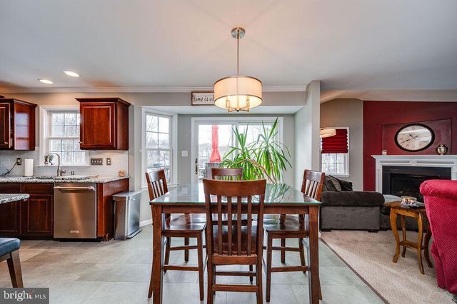 36 PICKWICK PL, Reading, PA 19606