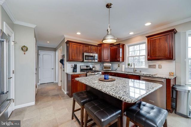 36 PICKWICK PL, Reading, PA 19606