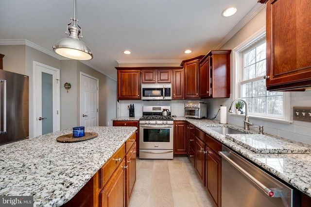 36 PICKWICK PL, Reading, PA 19606