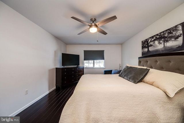 36 PICKWICK PL, Reading, PA 19606