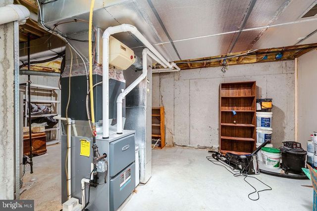 36 PICKWICK PL, Reading, PA 19606