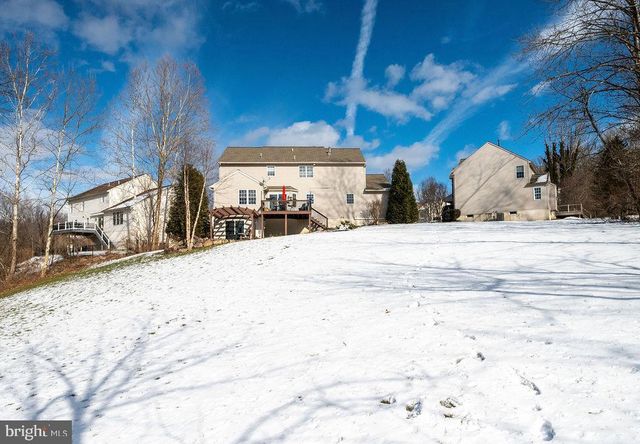 36 PICKWICK PL, Reading, PA 19606