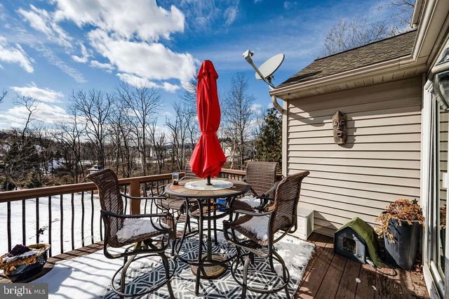 36 PICKWICK PL, Reading, PA 19606