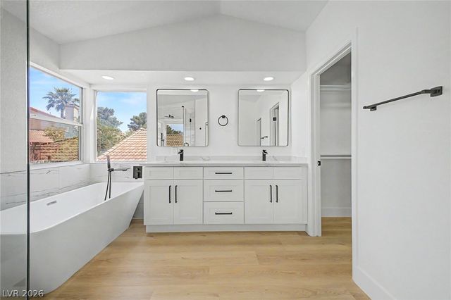 9812 Eagle Rock Court, Las Vegas, NV 89117