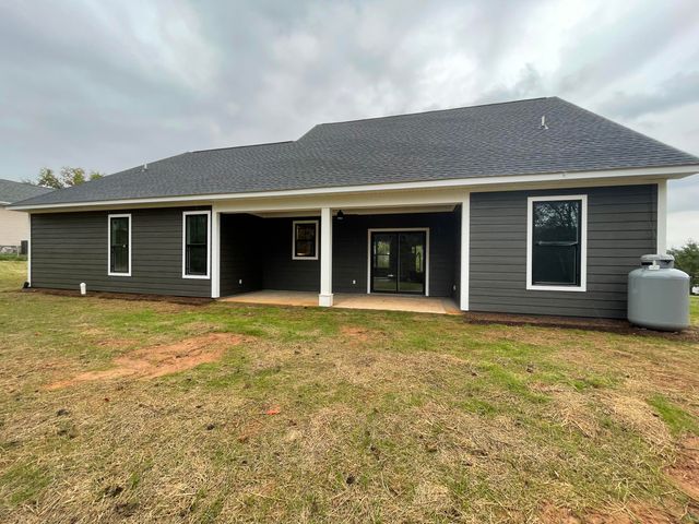200 Cambridge CT, Hardy, VA 24101