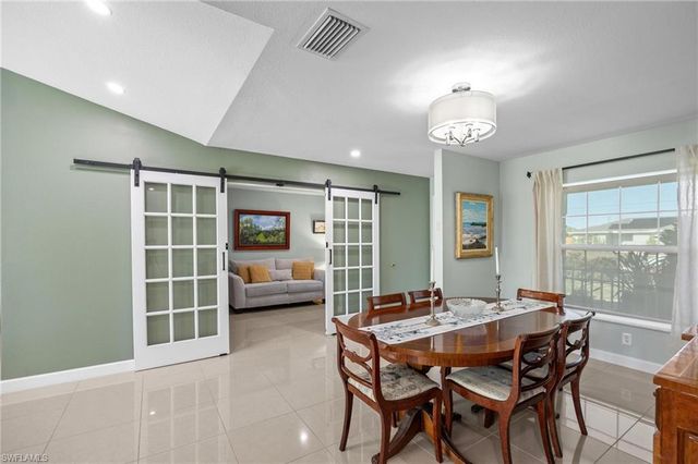 1914 NW 15th ST, Cape Coral, FL 33993