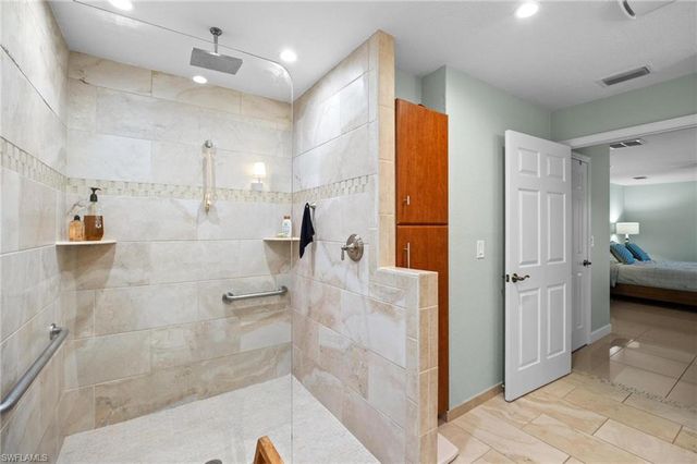 1914 NW 15th ST, Cape Coral, FL 33993