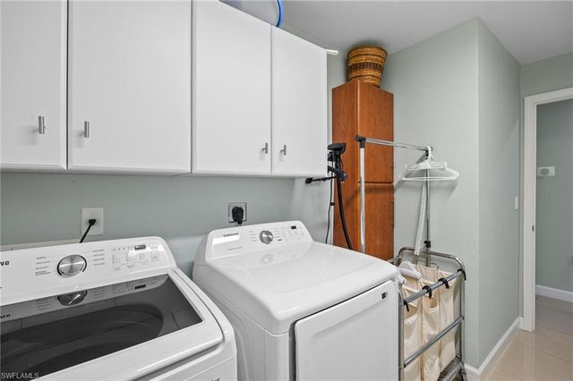 1914 NW 15th ST, Cape Coral, FL 33993