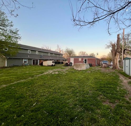 1125 N Meridian Ave, Wichita, KS 67203