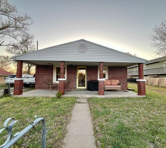 1125 N Meridian Ave, Wichita, KS 67203
