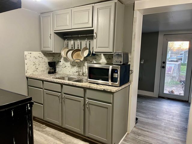 1125 N Meridian Ave, Wichita, KS 67203