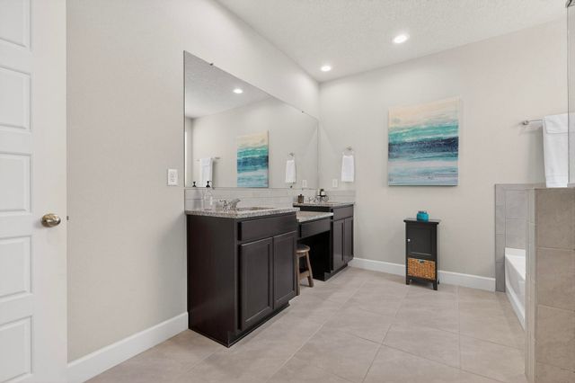 3417 Deledda Road NE, Rio Rancho, NM 87144