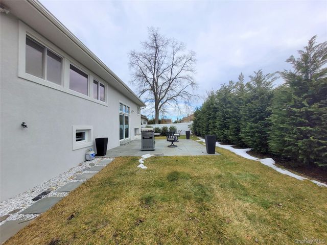 702 Fishermans Road, Baldwin, NY 11510