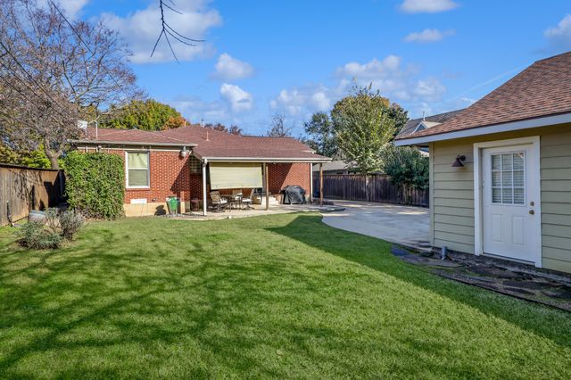 6222 Kenwood Avenue, Dallas, TX 75214