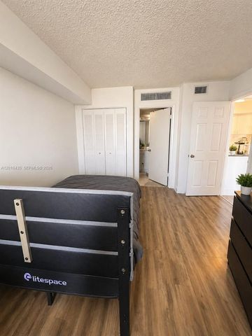 3300 NE 191st St 1803, Aventura, FL 33180