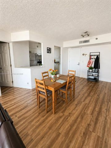 3300 NE 191st St 1803, Aventura, FL 33180