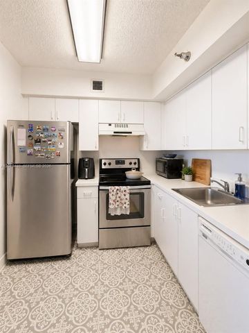 3300 NE 191st St 1803, Aventura, FL 33180