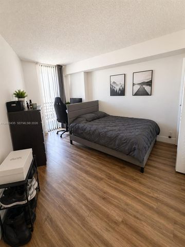 3300 NE 191st St 1803, Aventura, FL 33180