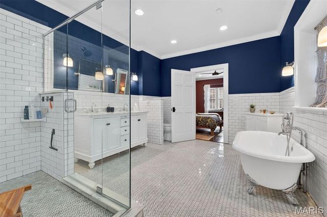 7437 Stratford Avenue, University City, MO 63130