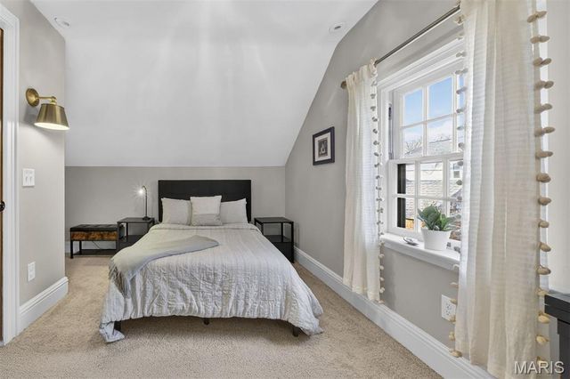 7437 Stratford Avenue, University City, MO 63130