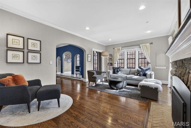 7437 Stratford Avenue, University City, MO 63130