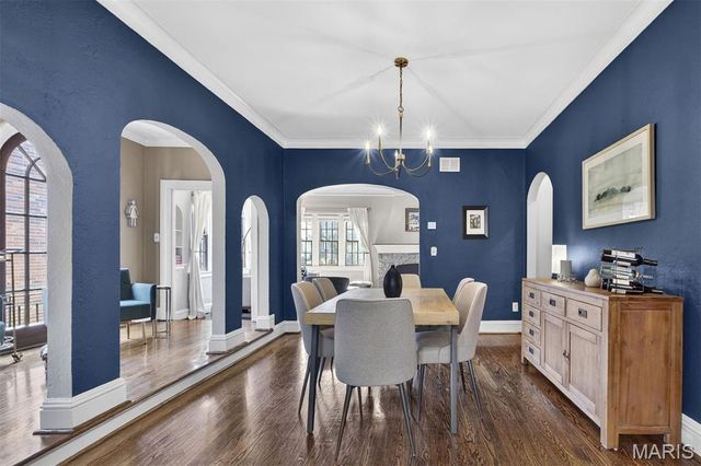 7437 Stratford Avenue, University City, MO 63130