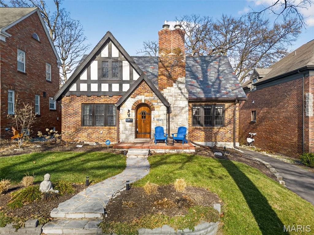 7437 Stratford Avenue, University City, MO 63130